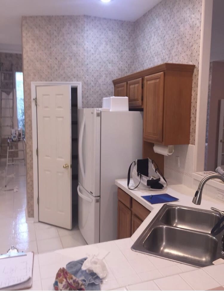 Da cozinha de carvalho ao shaker branco e cinza — Antes, Orlando, FL (2)