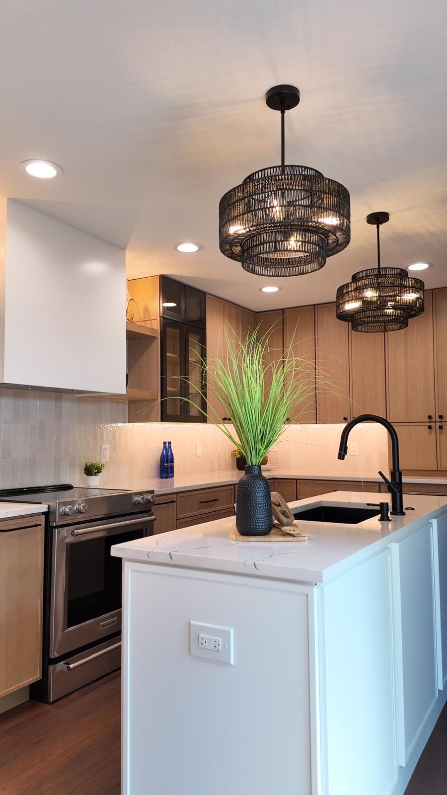 Rift Oak & Waterfall Quartz Kitchen — detail 2